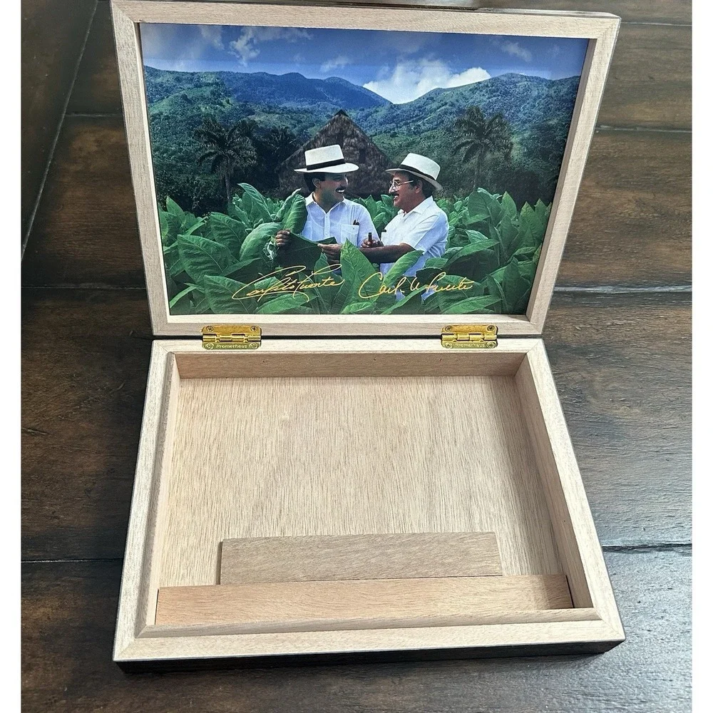 Arturo Fuente Opus X Heaven And Earth Taurus The Bull  lacquer Cigar  Humidor